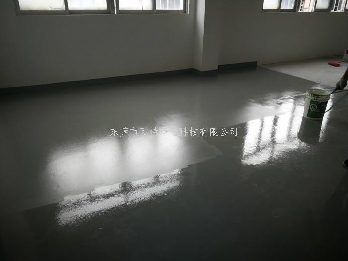 東莞市謝崗工地環氧薄塗啞光地（dì）板施工中
