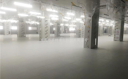 惠州工地正在施工（gōng）PVC防靜電片（piàn）材地板...